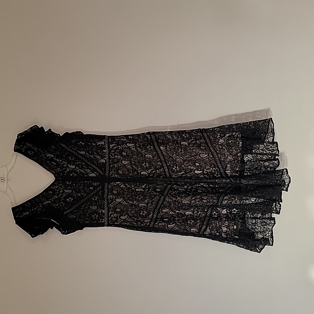 Dress - Picture 3 of 4